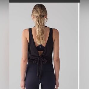 Lululemon Women’s Tie Up Black Tank Top Sz 4